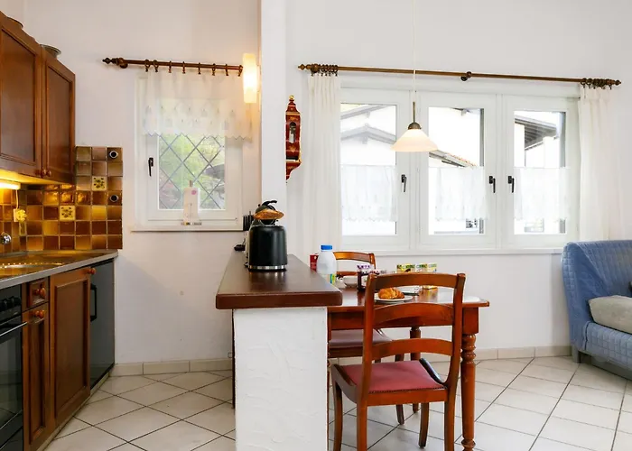 Residenza Miralago Apt- A8 By Interhome شقة *