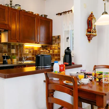 Miralago - Utoring Apt- A8 By Interhome *